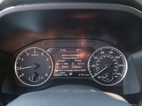 New 2025 Mitsubishi Outlander AWD image 32