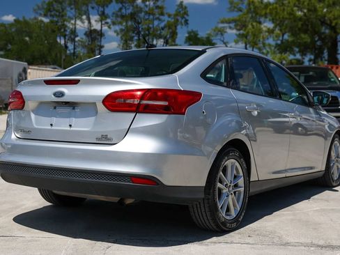 Used 2016 Ford Focus SE FWD image 7