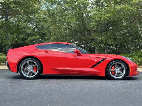 Used 2014 Chevrolet Corvette Stingray Coupe image 2