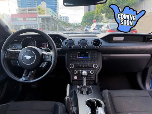 Used 2017 Ford Mustang Coupe RWD image 15