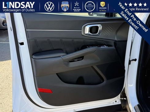 Used 2022 Kia Sorento SX image 9