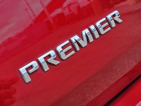 Certified 2023 Chevrolet Traverse Premier image 13