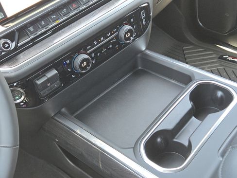 New 2025 Chevrolet Silverado 2500 LTZ w/ LTZ Plus Package image 17