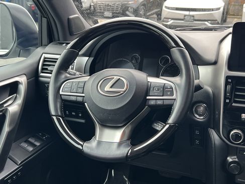 Used 2022 Lexus GX 460 Luxury w/ Sport Design Package image 15