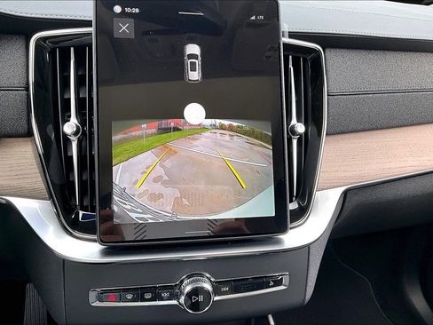 New 2026 Volvo XC90 B5 Core AWD/4WD image 27