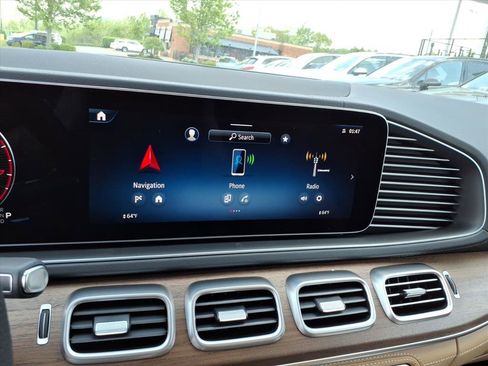 New 2026 Mercedes-Benz GLS 450 4MATIC image 20