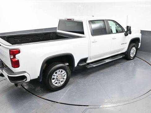 Used 2022 Chevrolet Silverado 2500 LT w/ Convenience Package image 41