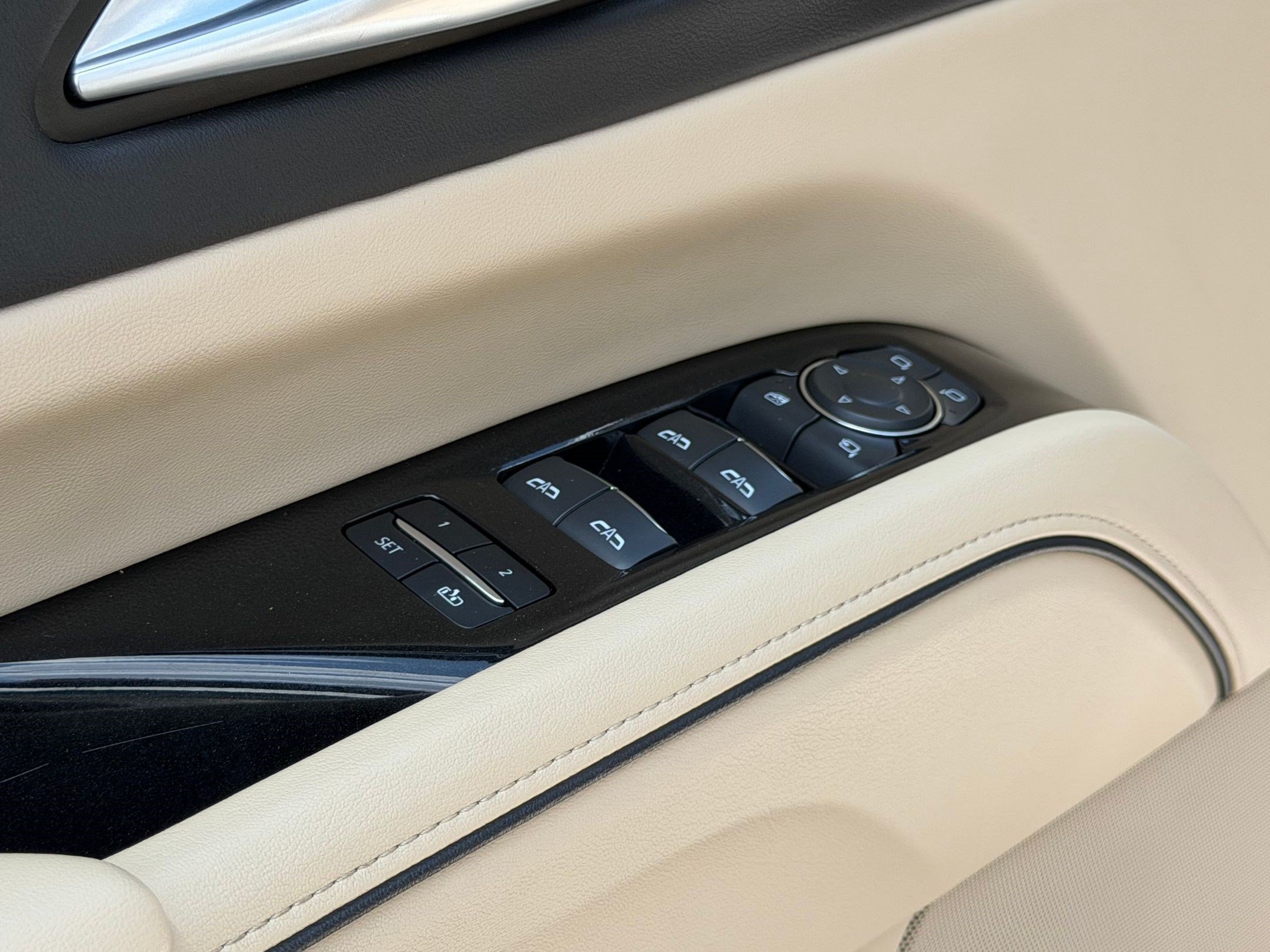Certified 2024 Cadillac Escalade Premium Luxury w/ Performance Package AWD/4WD image 30