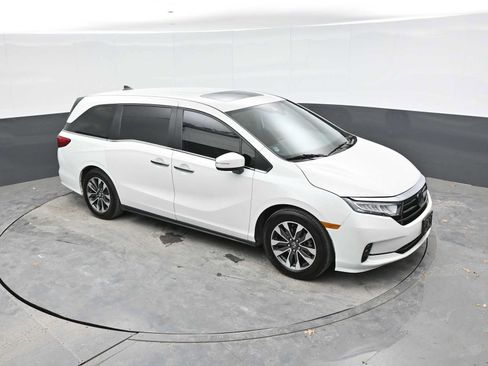 Used 2023 Honda Odyssey EX-L image 18
