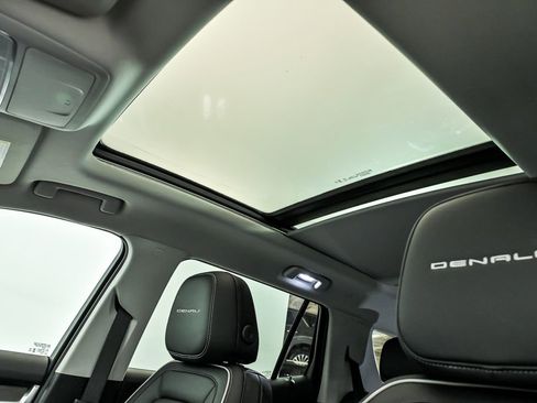 New 2026 GMC Terrain Denali image 9