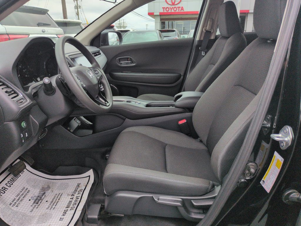 Used 2022 Honda HR-V EX image 9