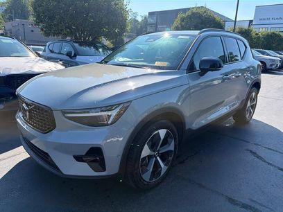 Used 2026 Volvo XC40 B5 Plus