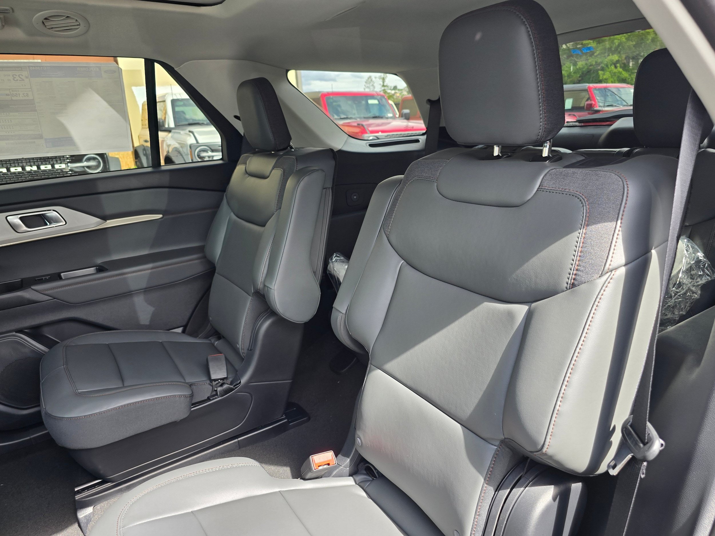 New 2026 Ford Explorer Active w/ Active Comfort Package AWD/4WD image 13