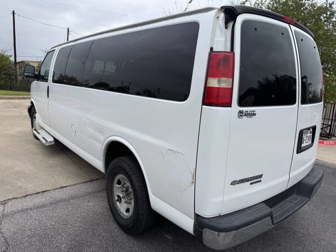 Used 2013 Chevrolet Express 3500 LT w/ LT Preferred Equipment Group image 5