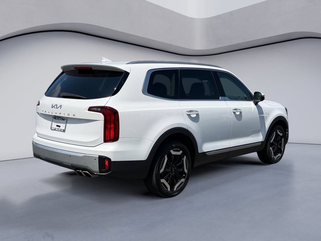 Used 2024 Kia Telluride S w/ S Sunroof Package FWD image 5