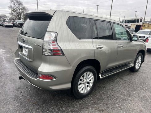Used 2021 Lexus GX 460 Premium w/ Premium Package image 7