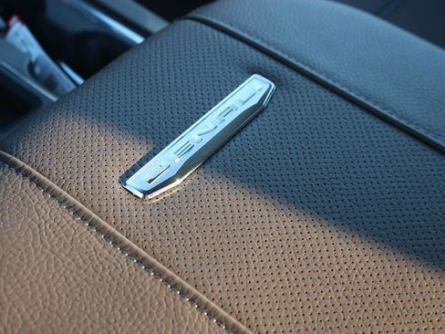 New 2026 GMC Sierra 2500 Denali image 16