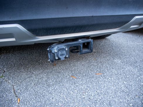 Used 2022 Ford Explorer XLT w/ Equipment Group 202A image 12