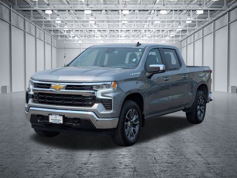 Used 2024 Chevrolet Silverado 1500 LT AWD/4WD image 9