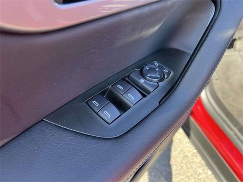 Certified 2025 Chevrolet Blazer LT w/ Convenience Package image 16