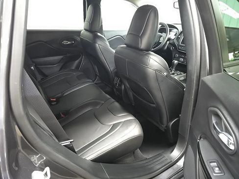 Used 2023 Jeep Cherokee Altitude Lux image 17