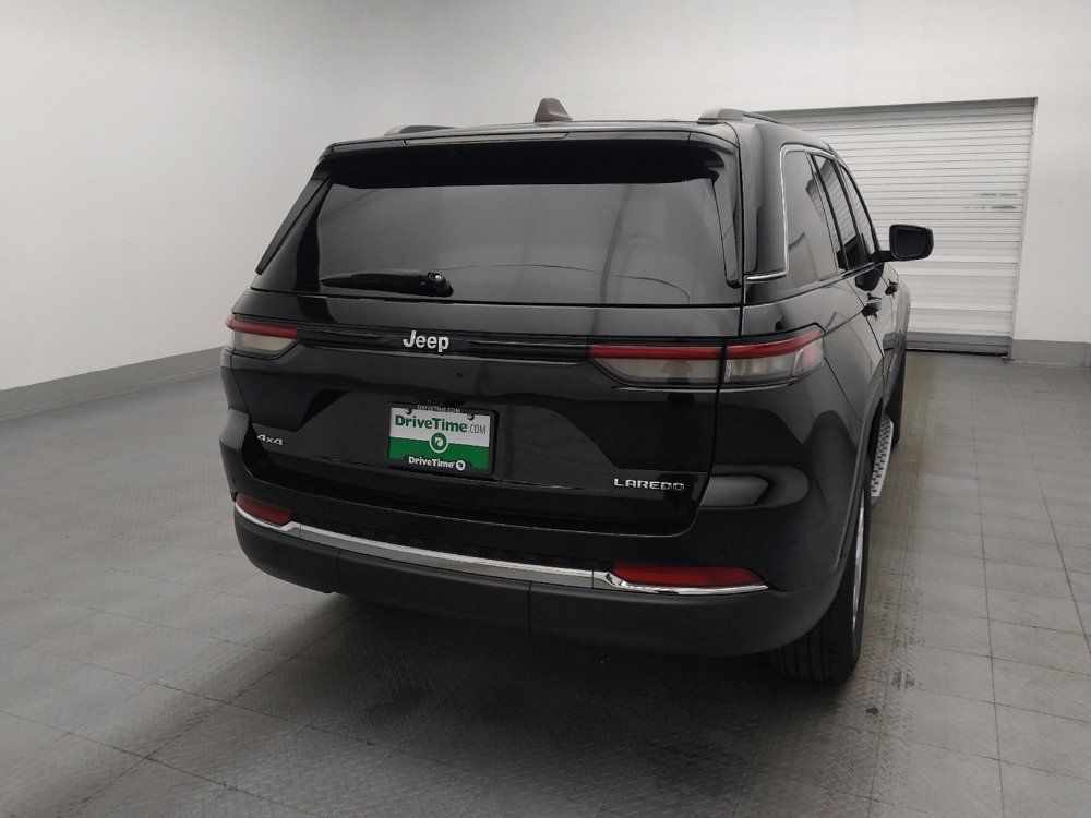 Used 2023 Jeep Grand Cherokee Laredo w/ Trailer Tow Prep Group (B) AWD/4WD image 7
