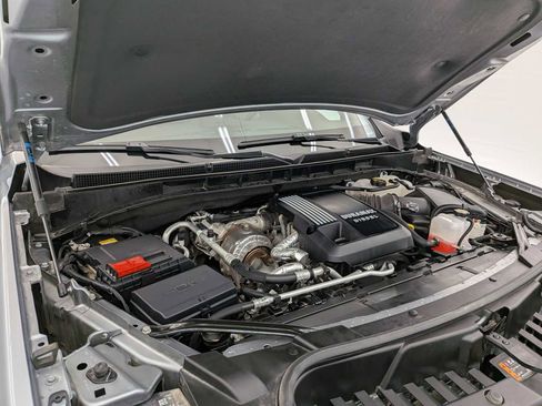 Certified 2024 GMC Yukon XL SLT image 17