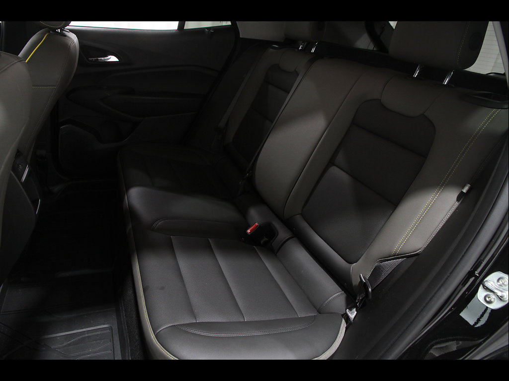 Certified 2024 Chevrolet Trax ACTIV FWD image 18