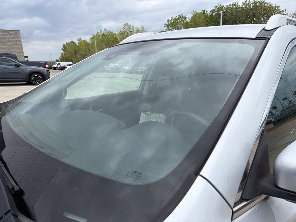Used 2020 Nissan Rogue SV FWD image 3