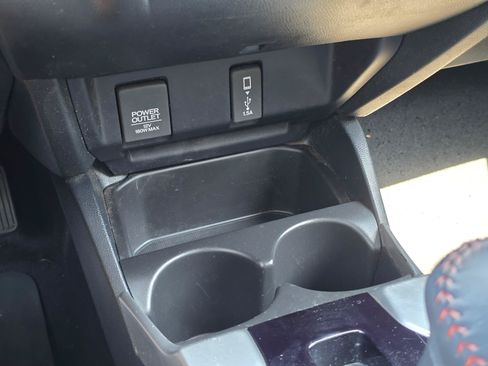 Used 2018 Honda Fit Sport image 23