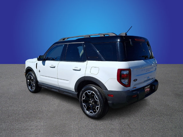 Used 2025 Ford Bronco Sport Outer Banks AWD/4WD image 6