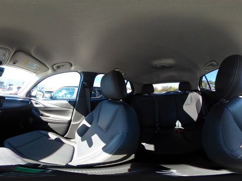 Used 2025 Buick Encore GX Preferred image 40