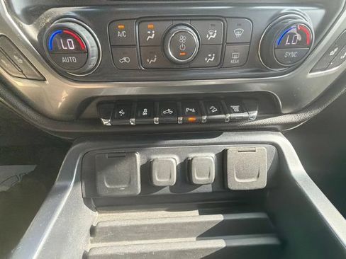 Used 2019 Chevrolet Silverado 2500 LTZ w/ Midnight Edition AWD/4WD image 37