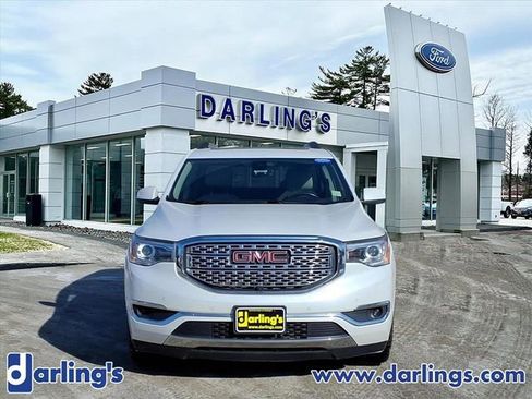 Used 2017 GMC Acadia Denali w/ Technology Package image 2