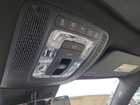 New 2026 Mercedes-Benz GLB 250 4MATIC image 17