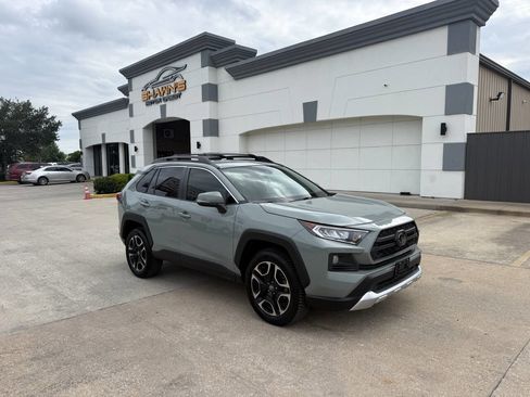 Used 2019 Toyota RAV4 Adventure AWD/4WD image 2