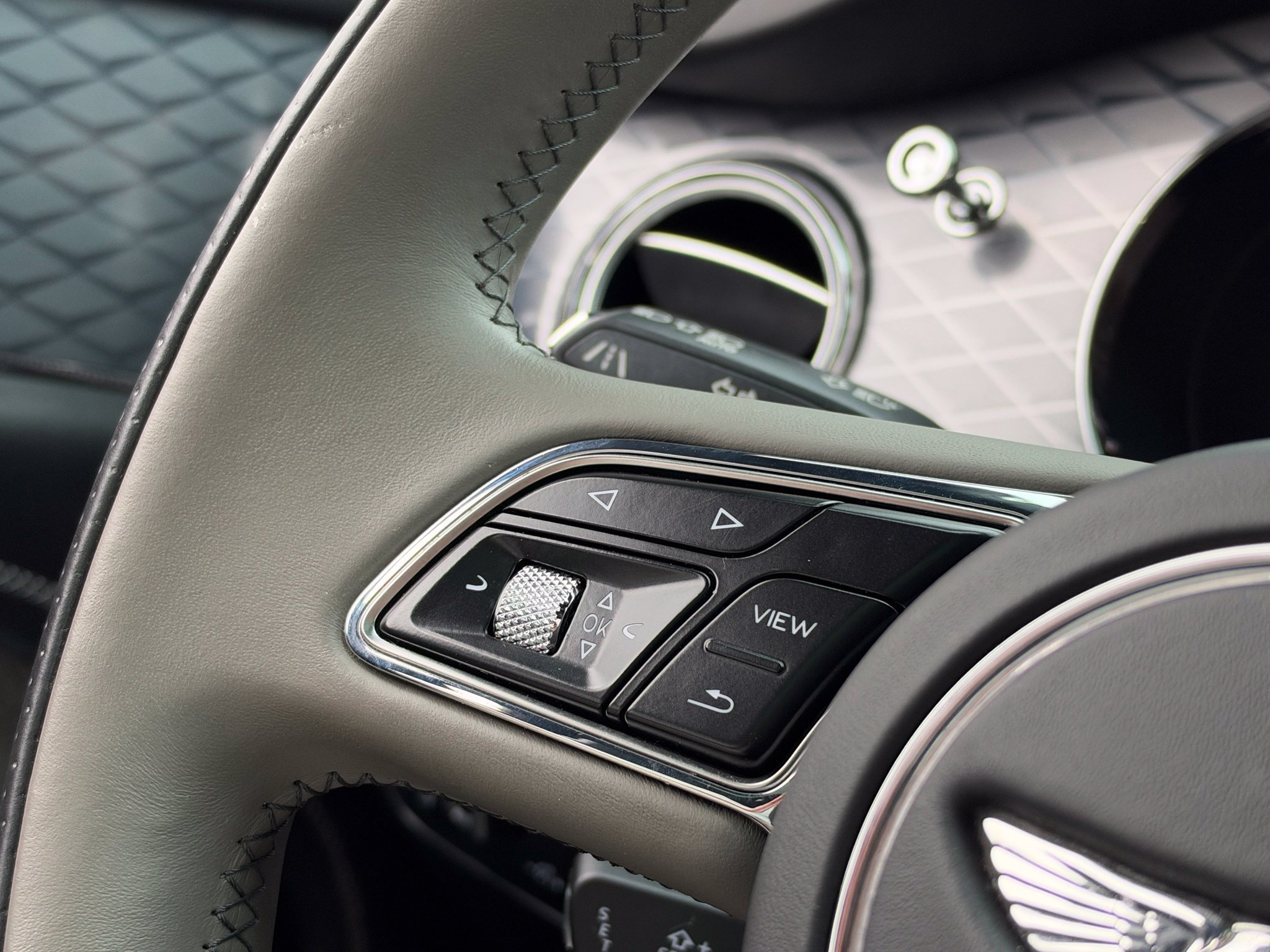 Used 2022 Bentley Bentayga Speed AWD/4WD image 30