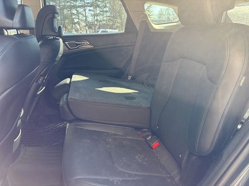 Certified 2024 Kia Sportage EX w/ EX Premium Package image 9