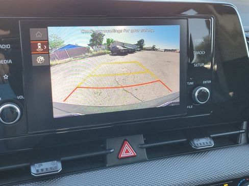 Certified 2025 Kia Sportage LX image 19