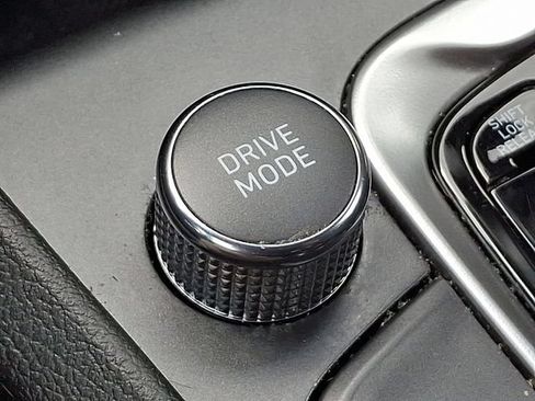 Certified 2023 Hyundai Kona SEL AWD/4WD image 24