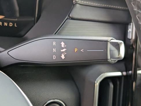 New 2026 GMC Acadia Elevation image 17