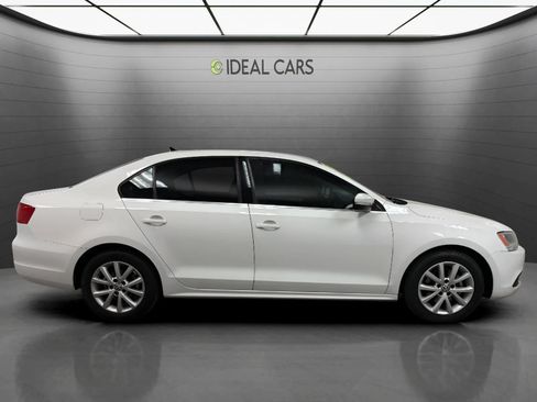 Used 2013 Volkswagen Jetta SE FWD image 4