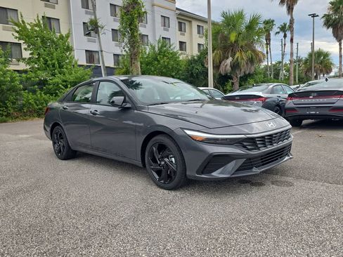 New 2026 Hyundai Elantra Sport FWD image 9