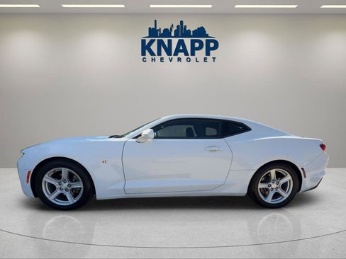 Used 2023 Chevrolet Camaro LT image 2