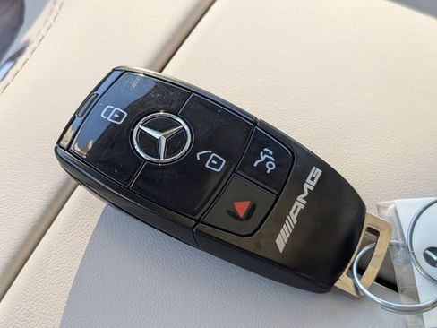 New 2026 Mercedes-Benz GLE 53 AMG 4MATIC image 33