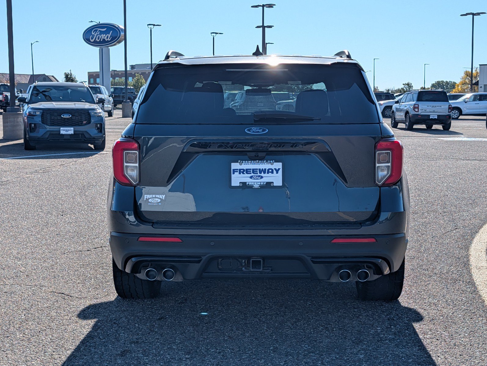 Used 2023 Ford Explorer ST w/ Technology Package AWD/4WD image 4