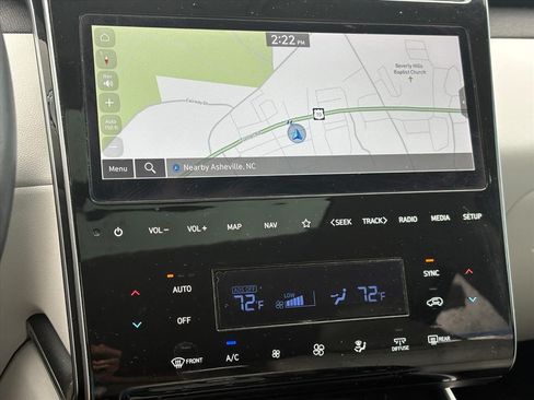 Certified 2024 Hyundai Tucson Limited AWD/4WD image 8
