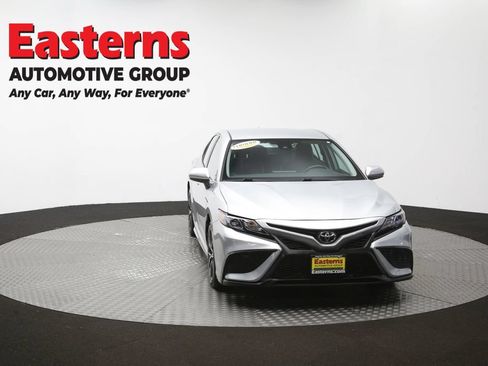 Used 2021 Toyota Camry SE w/ Carpet Mat Package (TMS) FWD image 51