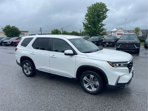 Used 2023 Honda Pilot EX-L image 6