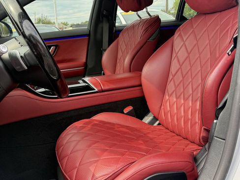 Used 2023 Mercedes-Benz S 580 4MATIC Sedan image 12
